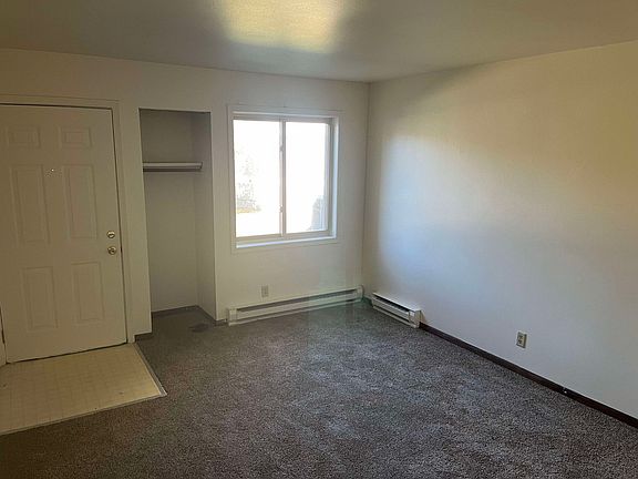 2nd image of 26 Clayton Ct