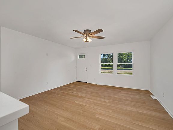 4th image of 403 W James St