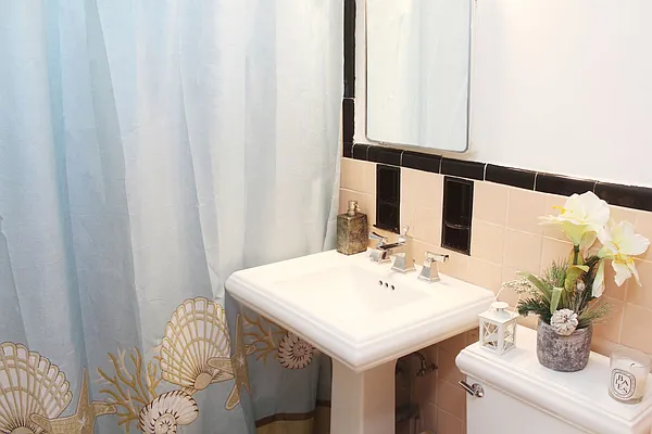 Rented by Ian Alexander Realty Group LLC | media 12