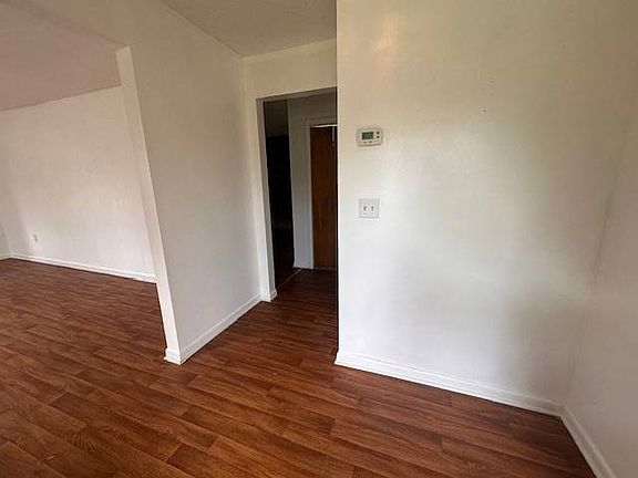 5th image of 529 River View Dr
