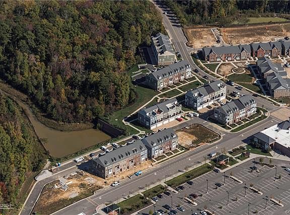 3rd image of 4214 Greenview #64