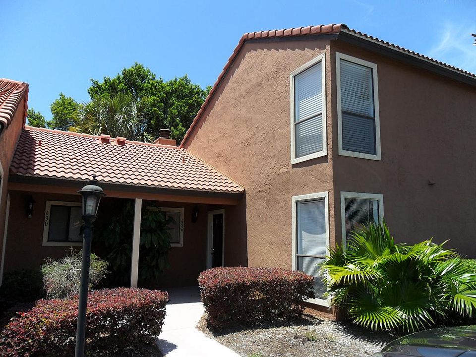 1st image of 626 Saint Johns Ct