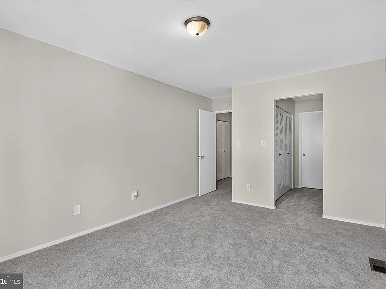 9305 Bathgate Ct — Photo 13