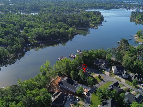 100 Shores Edge Dr, Chapin, SC 29036