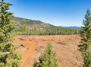 W Pickett Creek Rd, Grants Pass, OR 97527