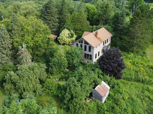 5720 Jarvinen Rd, Eben Junction, MI 49825