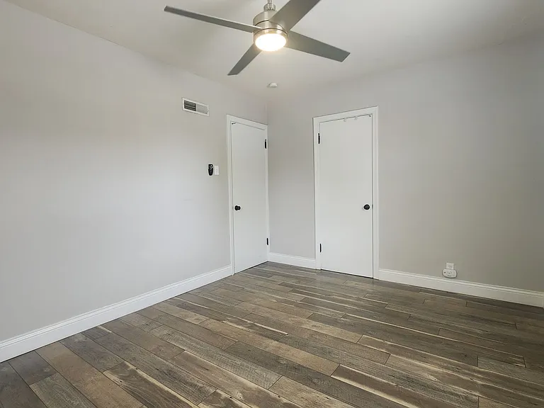 5878 Nottingham — Photo 10
