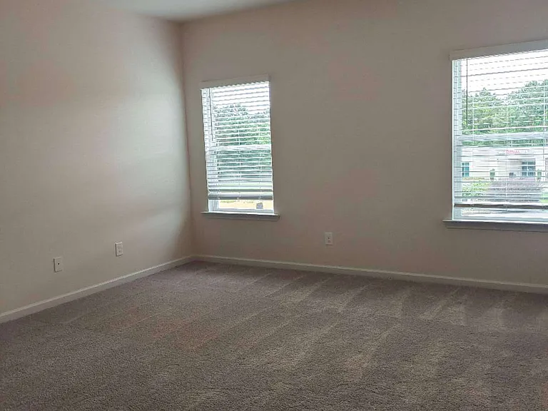 72 Professional Pl — Photo 13