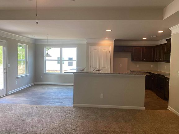 5th image of 1004 Soapstone Dr