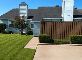 108 Witten Cir APT B, Havelock, NC 28532