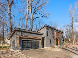 10024 Townline Ave, Union Pier, MI 49129