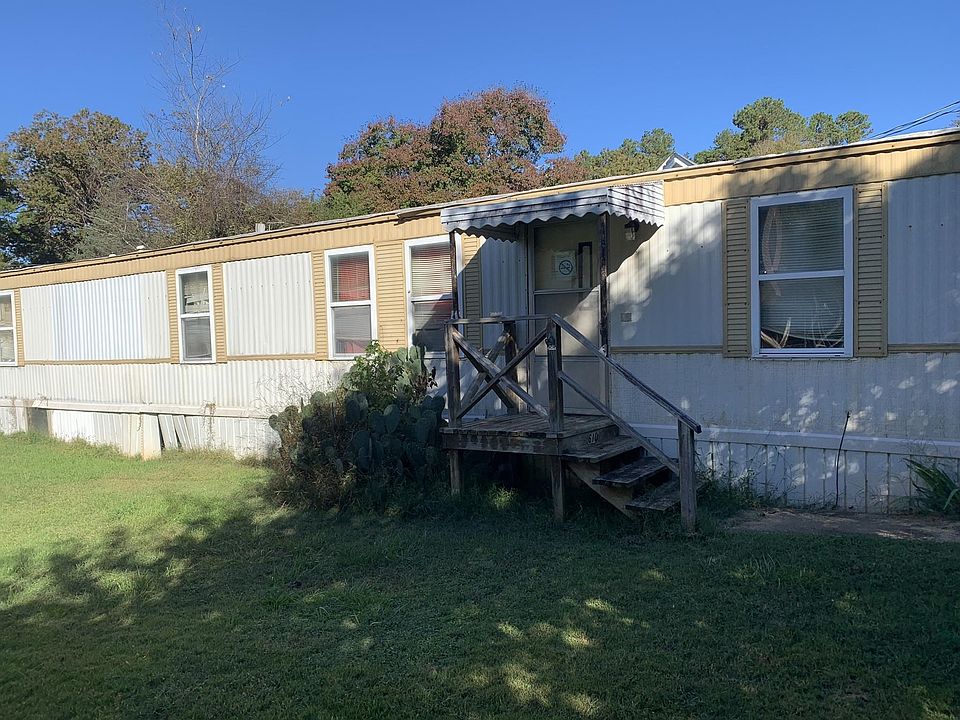 2nd image of 608 Orange Heights Loop
