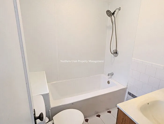 2383 Harrison Blvd #B — Photo 8