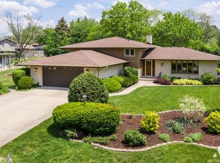 12911 S Sycamore Ln, Palos Heights, IL 60463