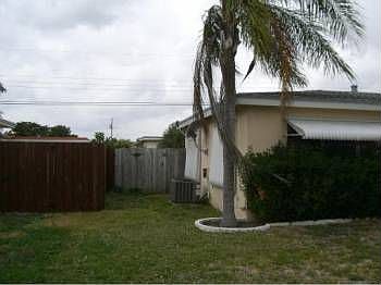 3rd image of 1349 SW 1st Ave