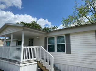 1029 Robert Ln, Breaux Bridge, LA 70517