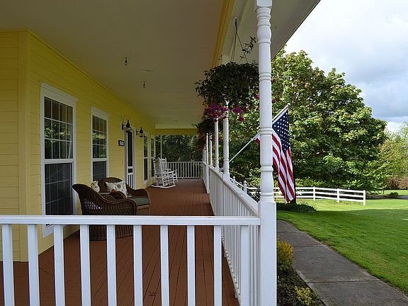 2nd image of 17501 NE 188th Ct