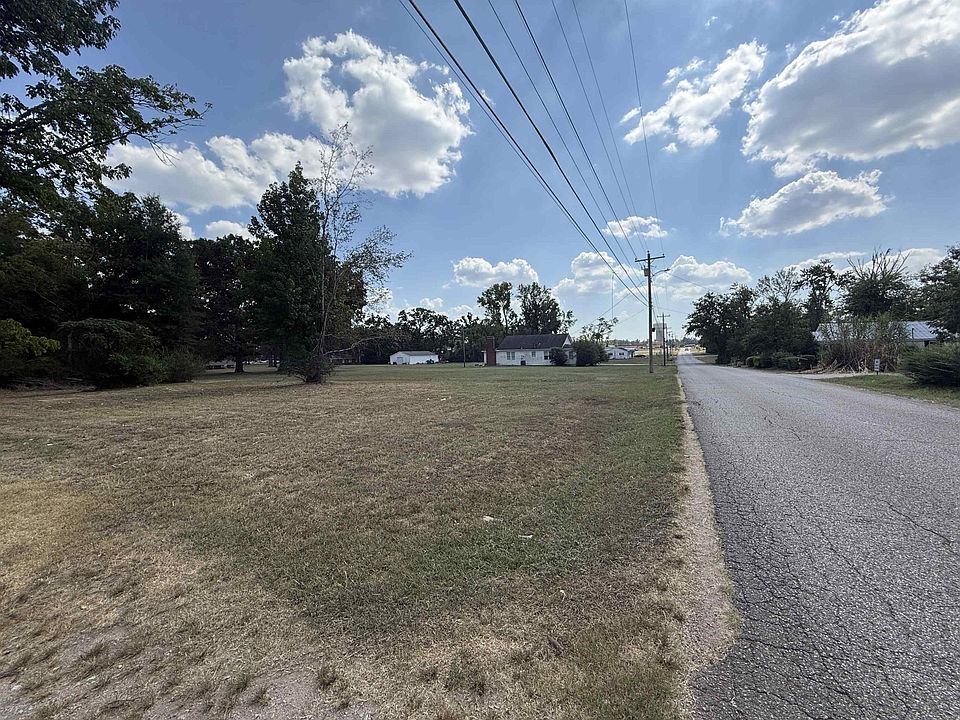 1st image of 250 Shell St