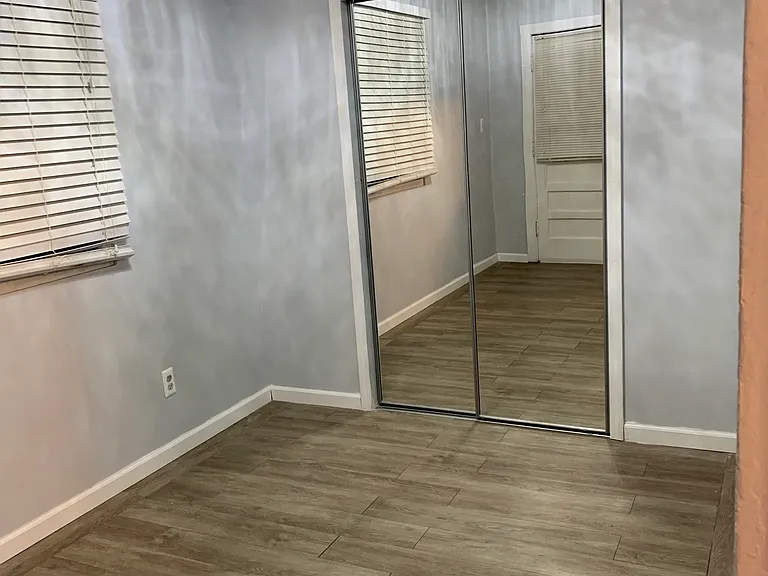 4921 Eichelberger St #4921 — Photo 34