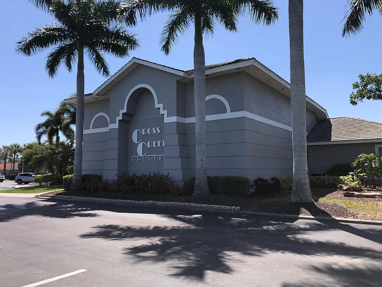 8223 Breton Cir — Photo 19