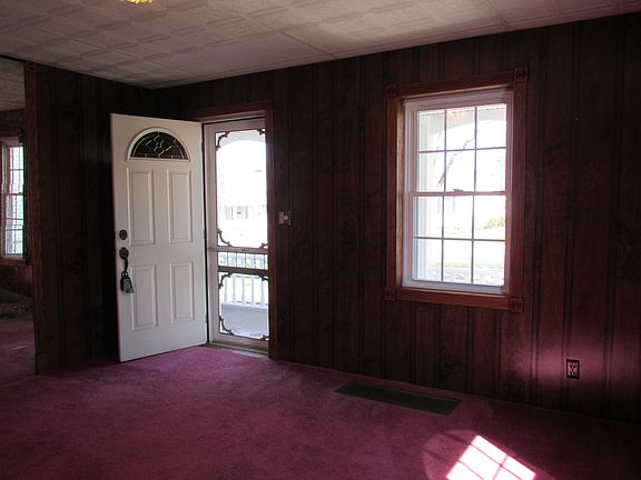 3rd image of 1239 N West St