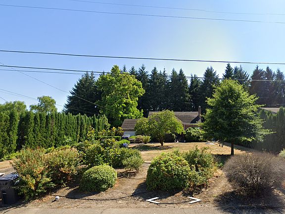 3rd image of 2900 SW Morris Ave