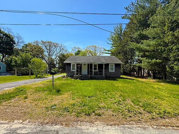 2nd image of 1035 Parkway St