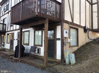 567A King St, Basye, VA 22810