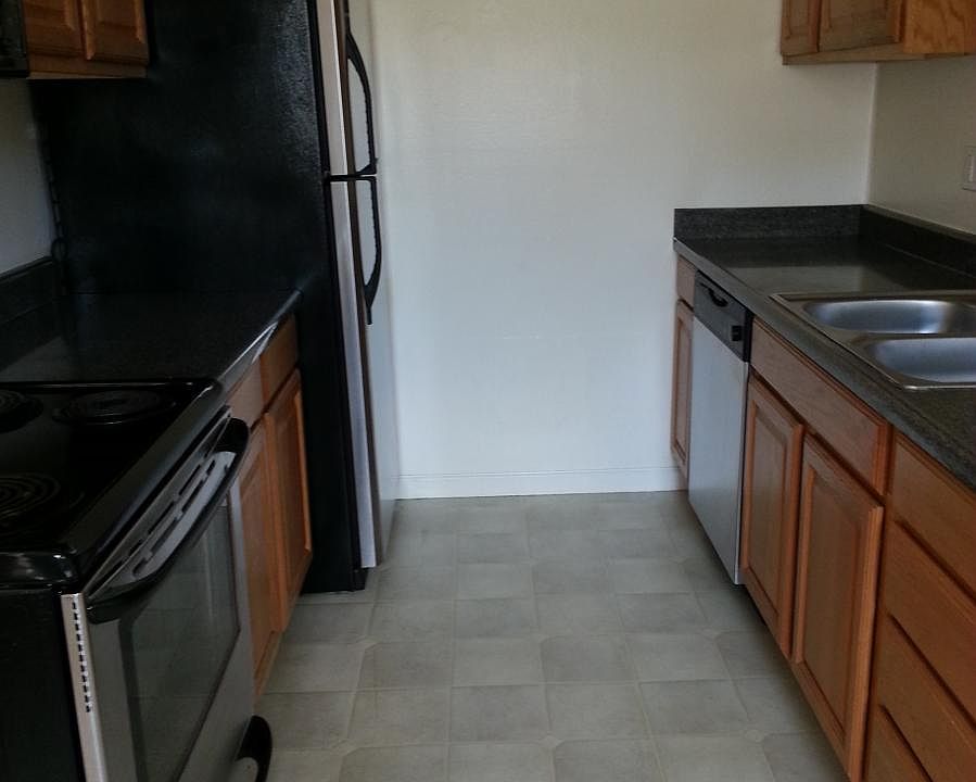 2nd image of 2126 Castillo St APT 11