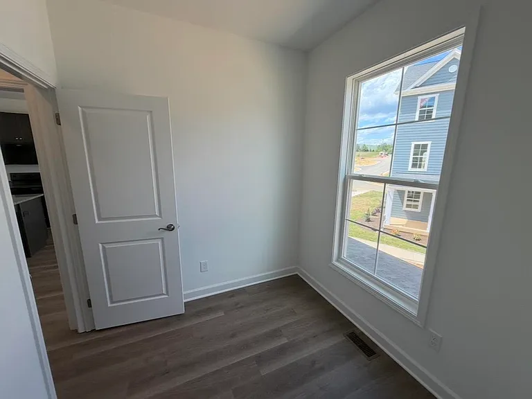 1073 Balsam — Photo 24