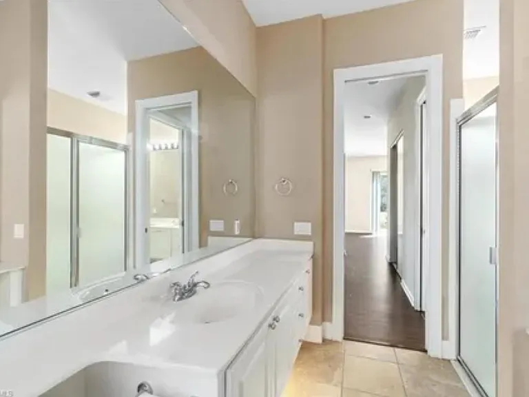 2302 Heydon Cir W — Photo 12