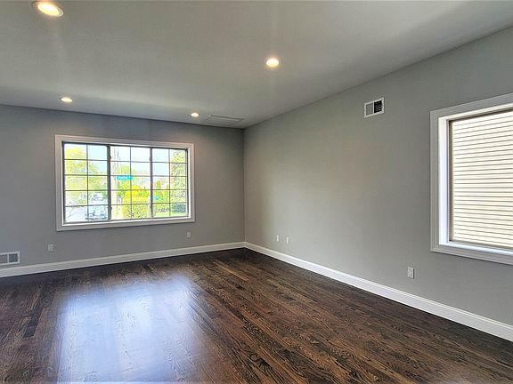 4th image of 148 Hunter Ave #A
