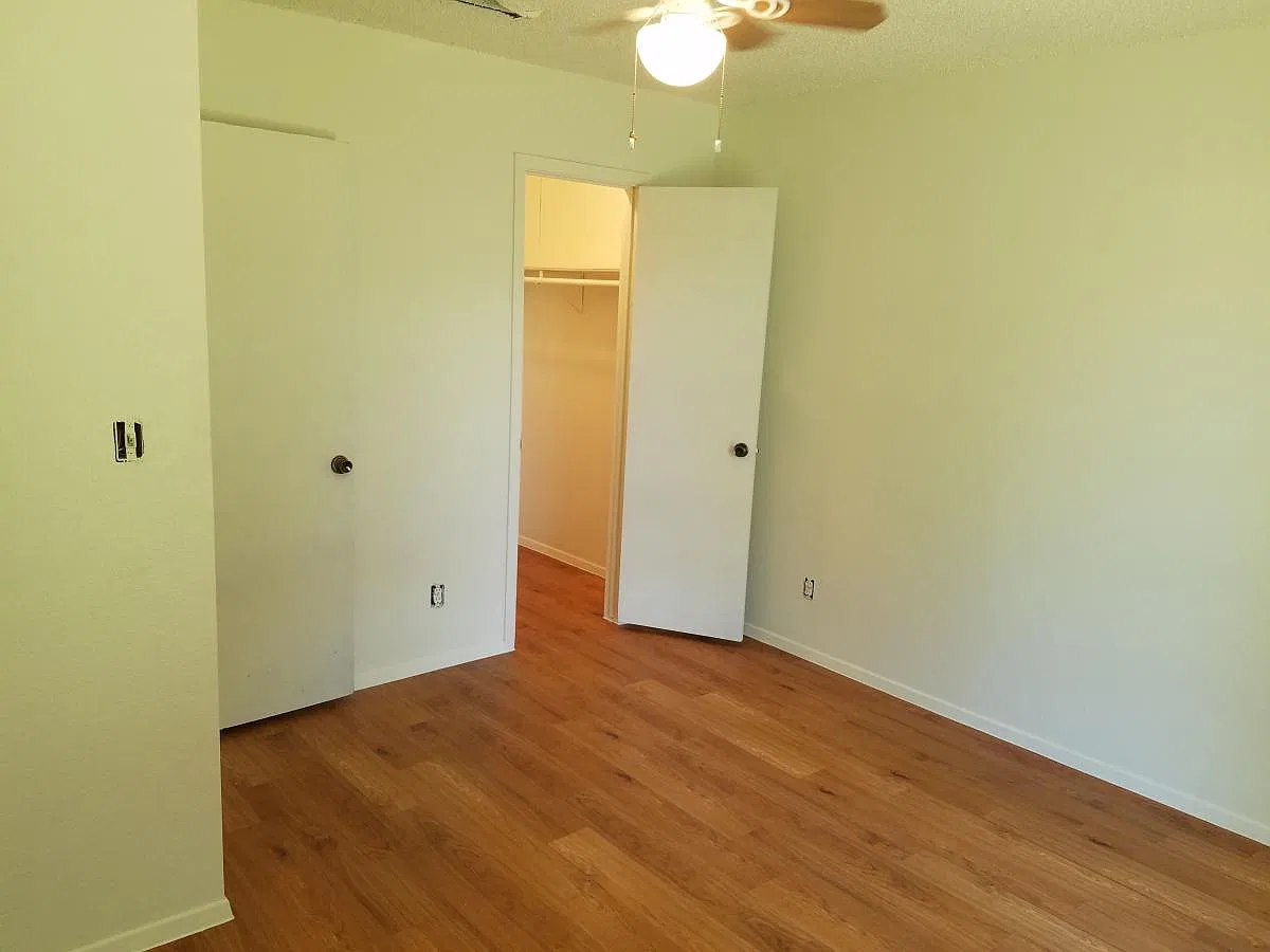 901 Ken Street — Photo 4