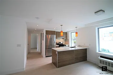 Rented by R New York