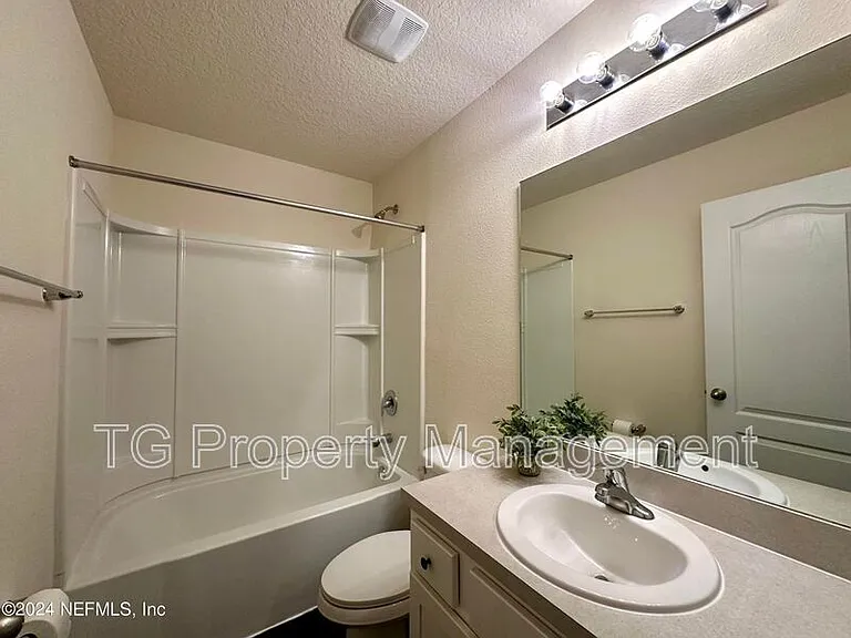 336 Aralia Ln — Photo 12
