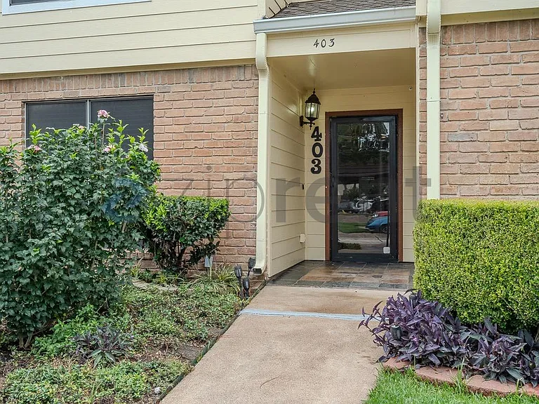 14515 Wunderlich Dr #403 — Photo 2