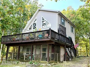 152 Robin Way, Lackawaxen, PA 18435