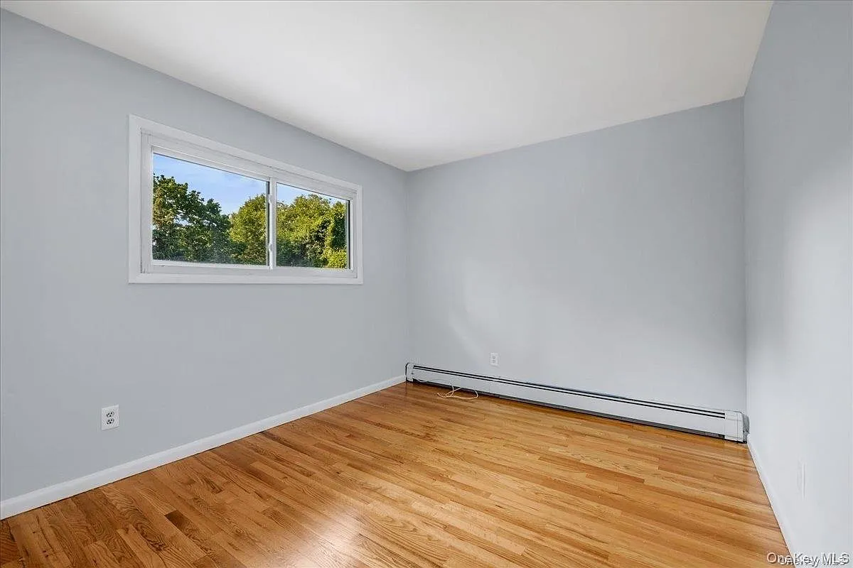 2 bed, 1.0 bath, 1000 sqft, $3,900 — Photo 3