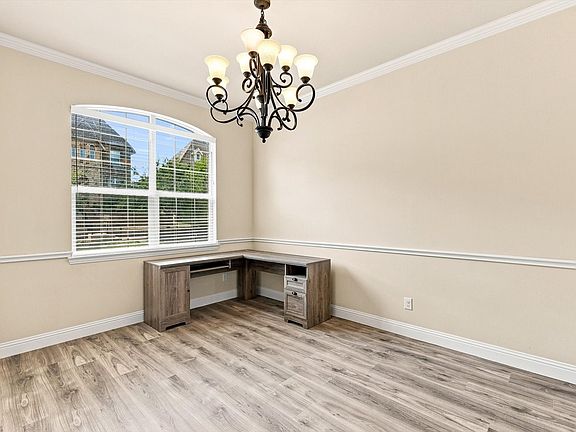 4th image of 5012 Province Pl