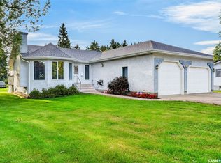 720 6th Ave, Rosthern, SK S0K3R0