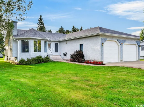 720 6th Avenue, Rosthern, SK S0K 3R0