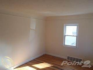 3rd image of 2105 Kalama Ave