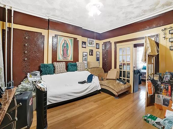 5th image of 1135 Rogers Ave #1