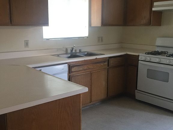2nd image of 253-259 Nickel St #255