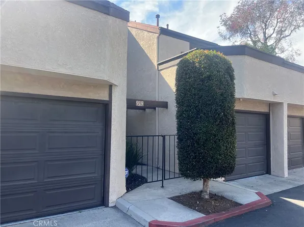 919 Hyde Ct, Costa Mesa, CA 92626