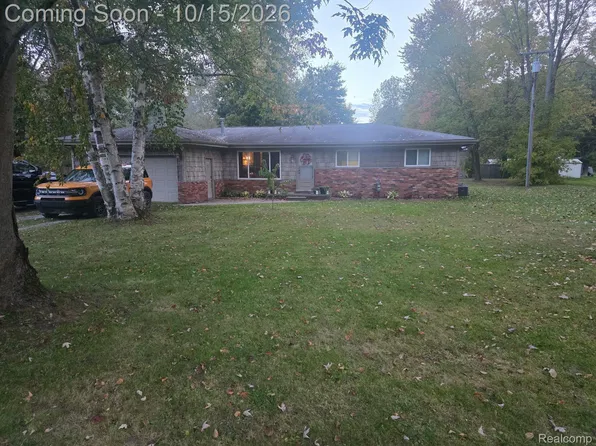 6266 Genaw Rd, Marine City, MI 48039