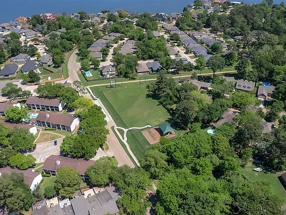 4th image of 12227 Glenview Dr
