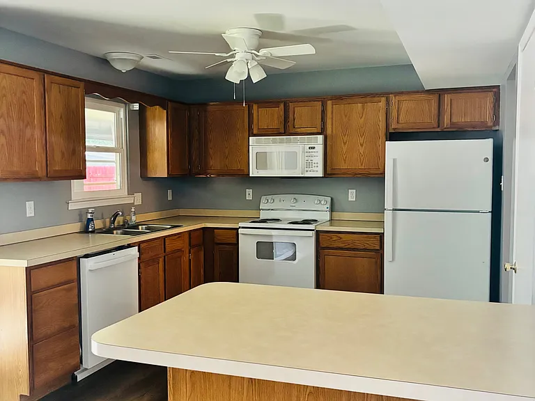 111 Diminish Dr — Photo 13