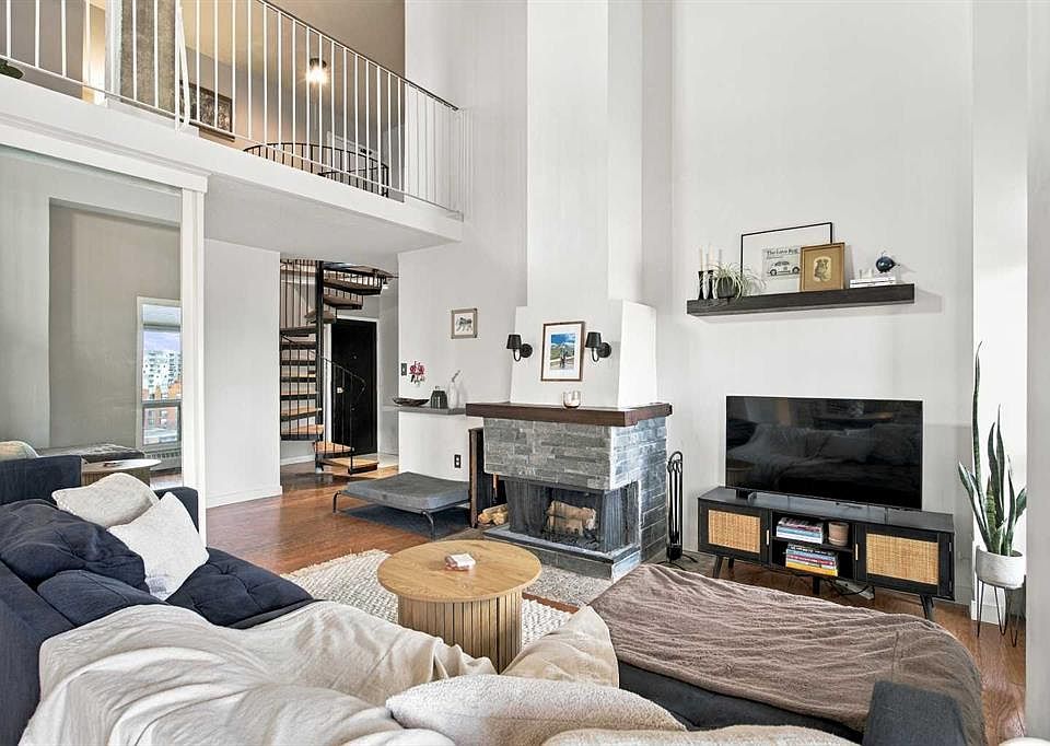 1st image of 1140 S 15th Ave SW #1002