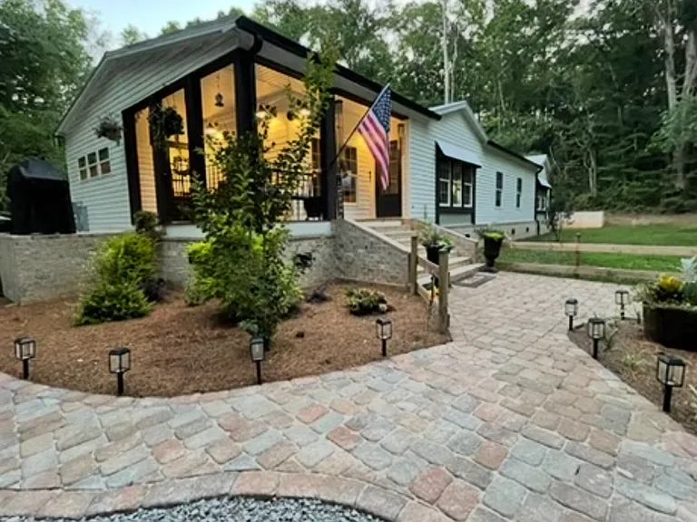 424 Old Jones Rd — Photo 2